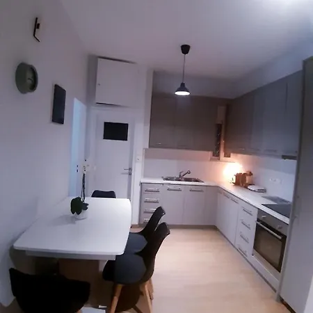 Maklen Holiday home